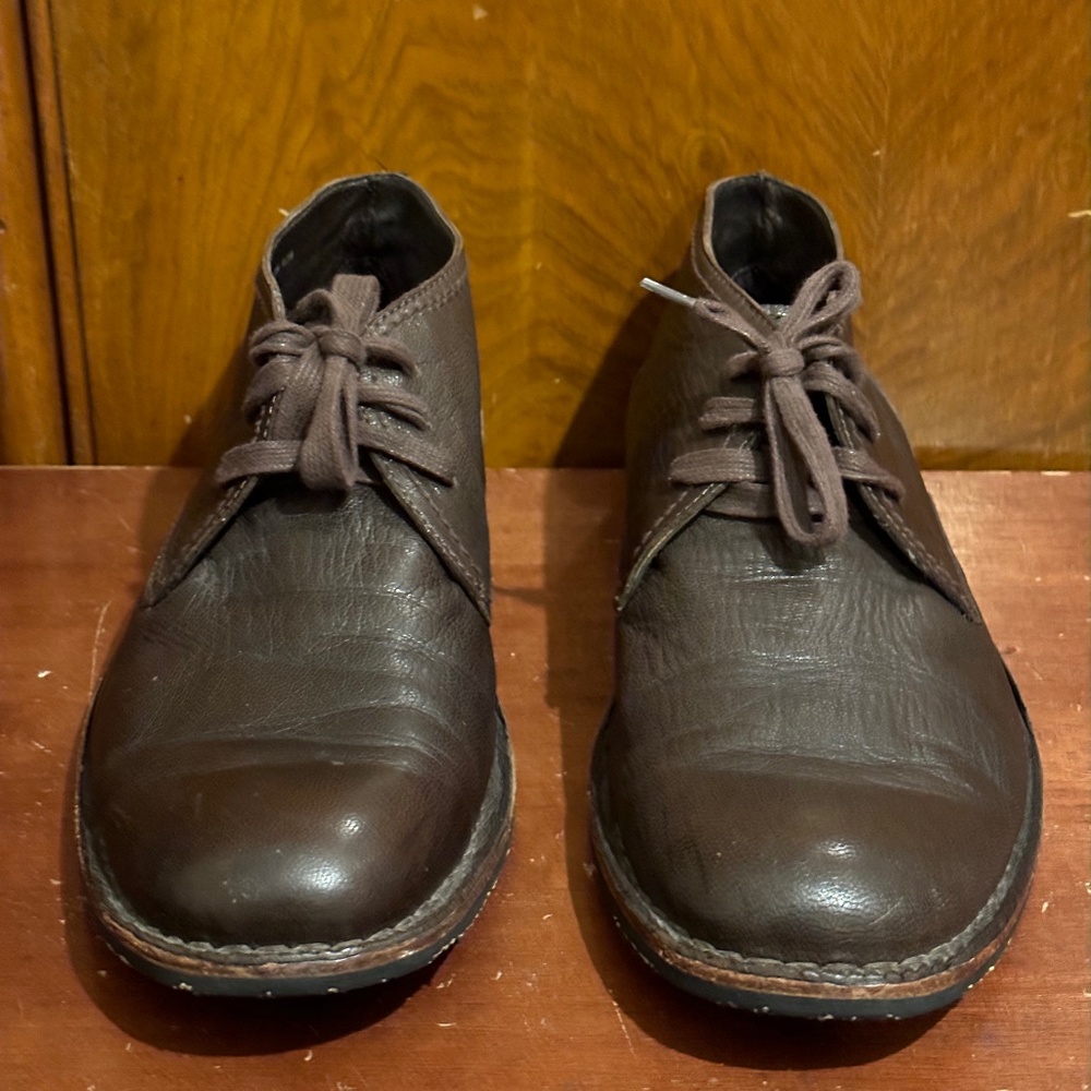 John Varvatos Men’s Chukka’s